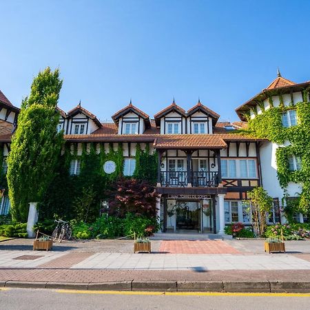 Hotel Torres De Somo Exterior photo