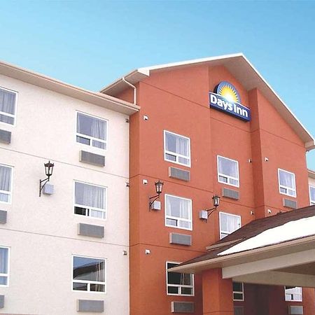 Days Inn By Wyndham Athabasca Exterior photo