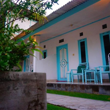 Rose Homestay Gili Trawangan Exterior photo