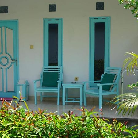 Rose Homestay Gili Trawangan Exterior photo