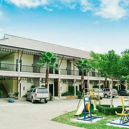 Palm Sweet Resort Chumphon Exterior photo