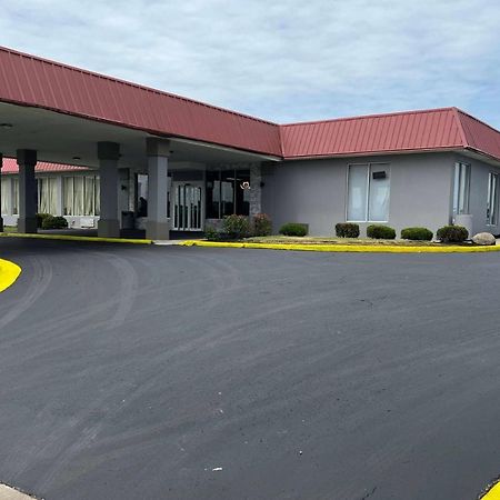 Days Inn & Suites By Wyndham Springfield Oh Exterior photo
