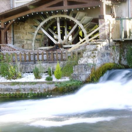 Logis - Hotel & Restaurant Moulin Des Forges Saint-Omer-en-Chaussee Exterior photo