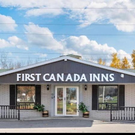 First Canada Hotel Cornwall Hwy 401 On Exterior photo