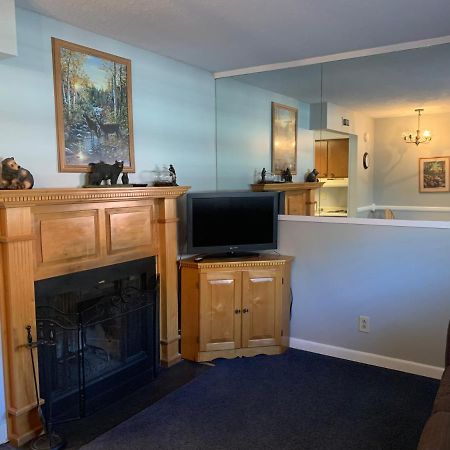 Oak Square Rentals Gatlinburg Room photo