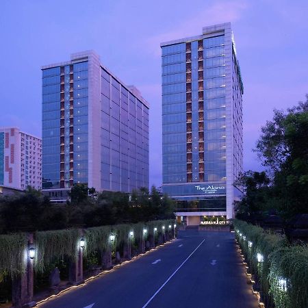 The Alana Yogyakarta Hotel And Convention Center Exterior photo