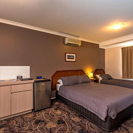 Quality Hotel Bayswater Perth Exterior photo