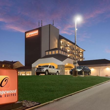 Orangewood Inn & Suites Kansas City Airport Exterior photo