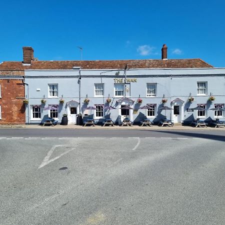 Swan Hotel By Greene King Inns Thaxted Exterior photo