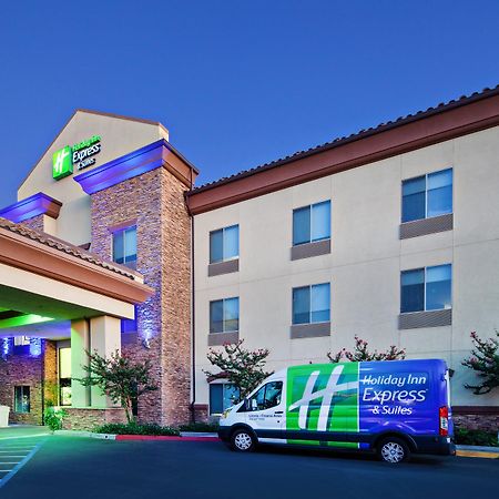 Holiday Inn Express & Suites Clovis Fresno Area, An Ihg Hotel Exterior photo