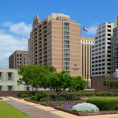 Doubletree Suites By Hilton Hotel Austin Exterior photo