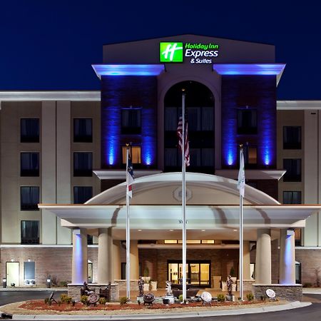 Holiday Inn Express Hotel & Suites Hope Mills-Fayetteville Airport, An Ihg Hotel Exterior photo