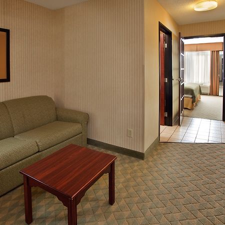 Midwest Hotels Inc Lansing-Leavenworth, An Ihg Hotel Exterior photo