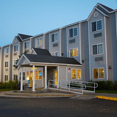 Baymont Inn & Suites By Wyndham Anchorage Exterior photo