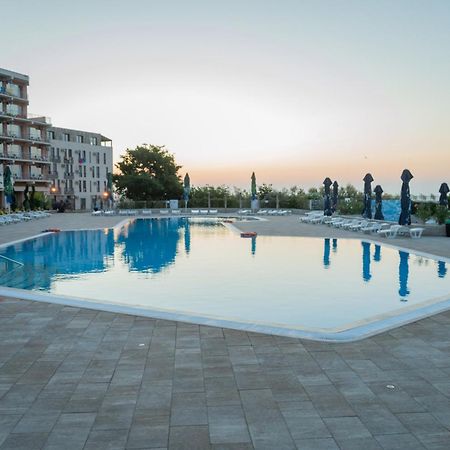 Hotel Amiral Mamaia Exterior photo