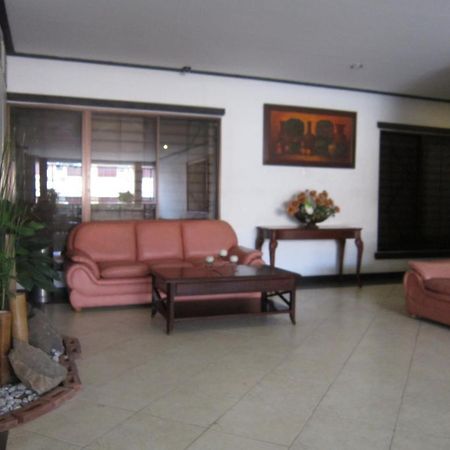 D'Leonor Hotel Davao Exterior photo