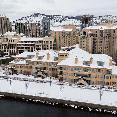 Delta Hotels By Marriott Grand Okanagan Resort Kelowna Exterior photo