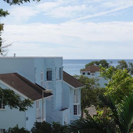 Point Village Negril Exterior photo