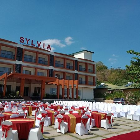 Sylvia Hotel & Resort Komodo Labuan Bajo Exterior photo