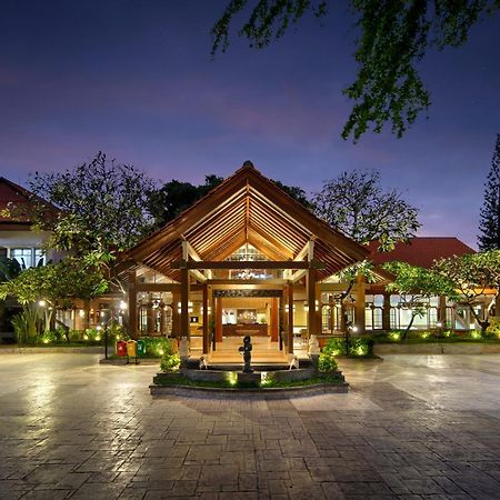 Grand Istana Rama Hotel Kuta  Exterior photo