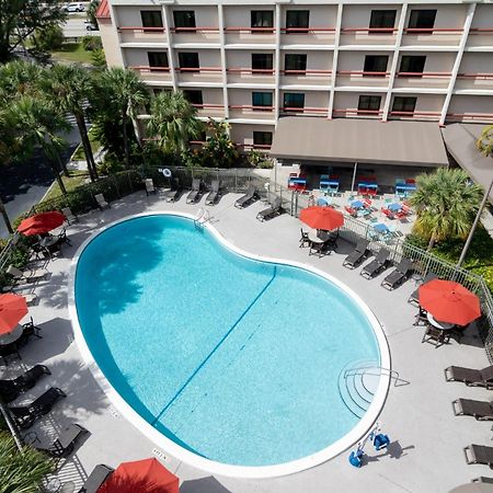 Red Roof Plus Miami Airport Exterior photo