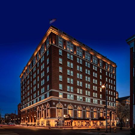 The Yorktowne Hotel, Tapestry Collection By Hilton Exterior photo