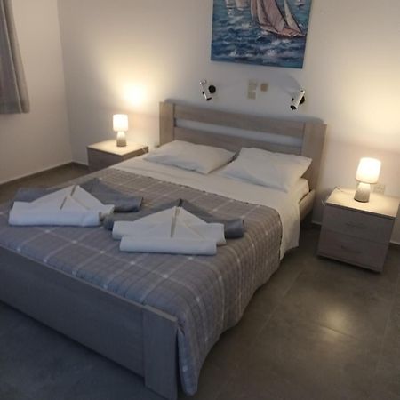 Holidays In Paros Aliki  Exterior photo