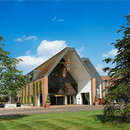 Hilton London Syon Park Hotel Brentford Exterior photo