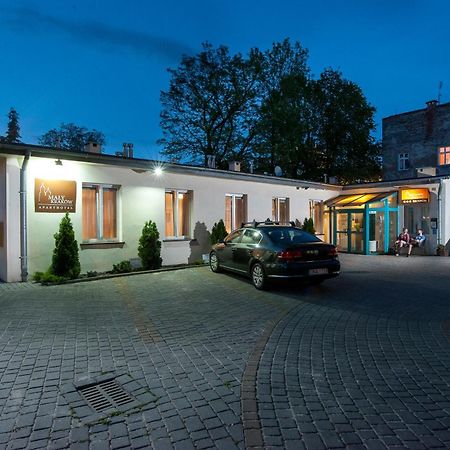 Red Brick Apartments Krakow Exterior photo