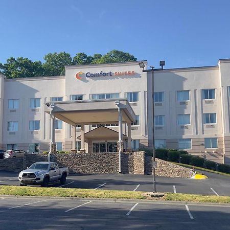 Comfort Suites Raleigh Walnut Creek Exterior photo