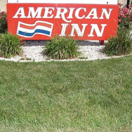 American Inn Blue Springs Exterior photo