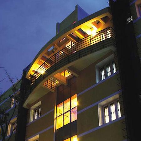 16 Square Luxury Suites & Boutique Bangalore Exterior photo