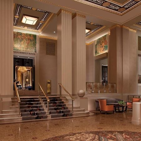 Waldorf Astoria New York Hotel Room photo