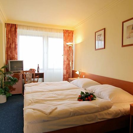 Albion Hotel Prague Room photo