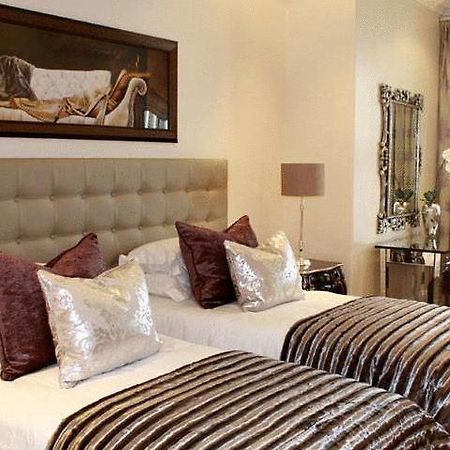 Quarters Hotel Avondale Road Durban Room photo