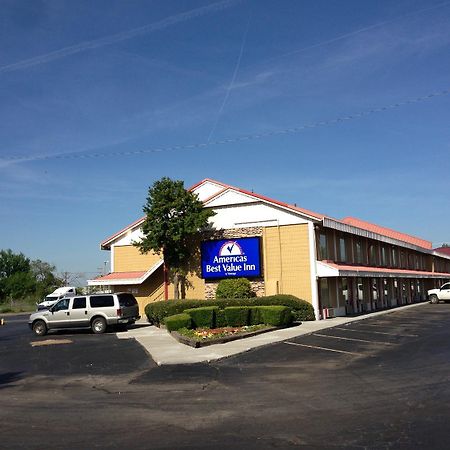 Americas Best Value Inn Tulsa I-44 Exterior photo