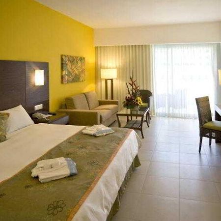 Nh Real Arena Hotel Punta Cana Exterior photo