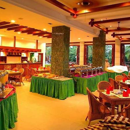 South China Hotel Sanya Restaurant photo