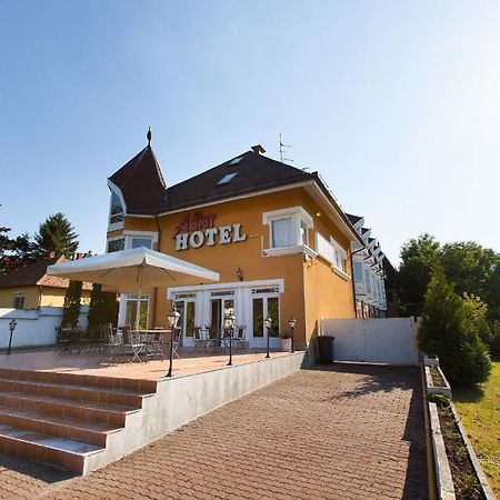 Adler Hotel Siofok Exterior photo