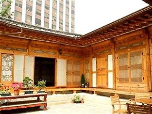 Moon Hanok Guesthouse Seoul Exterior photo