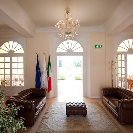 Matilde Di Canossa Golf Spa & Hotel Resort Reggio Emilia Exterior photo