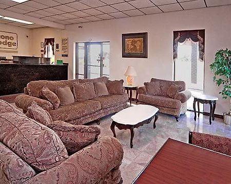 Comfort Inn & Suites Salina Interior photo