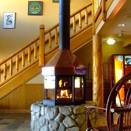 The Yukon Inn Whitehorse Exterior photo