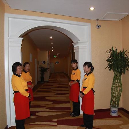 Super 8 Hotel Xinjiang Kashi Lao Cheng Kashgar Exterior photo