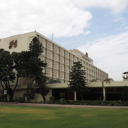 Pearl Continental Hotel, Rawalpindi Exterior photo