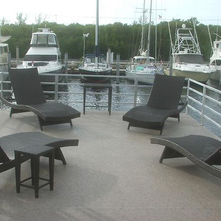 Key Largo Houseboat Hotel Exterior photo