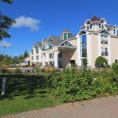 Bayside Hotel Of Mackinac Mackinaw City Exterior photo