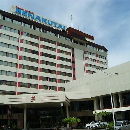 The New Benakutai Hotel & Apartment Balikpapan  Exterior photo