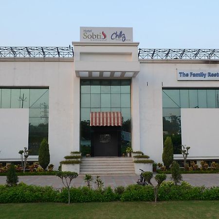 Sobti Continental Bareilly Hotel Exterior photo