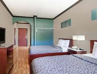 Days Inn & Suites By Wyndham Marquez Room photo